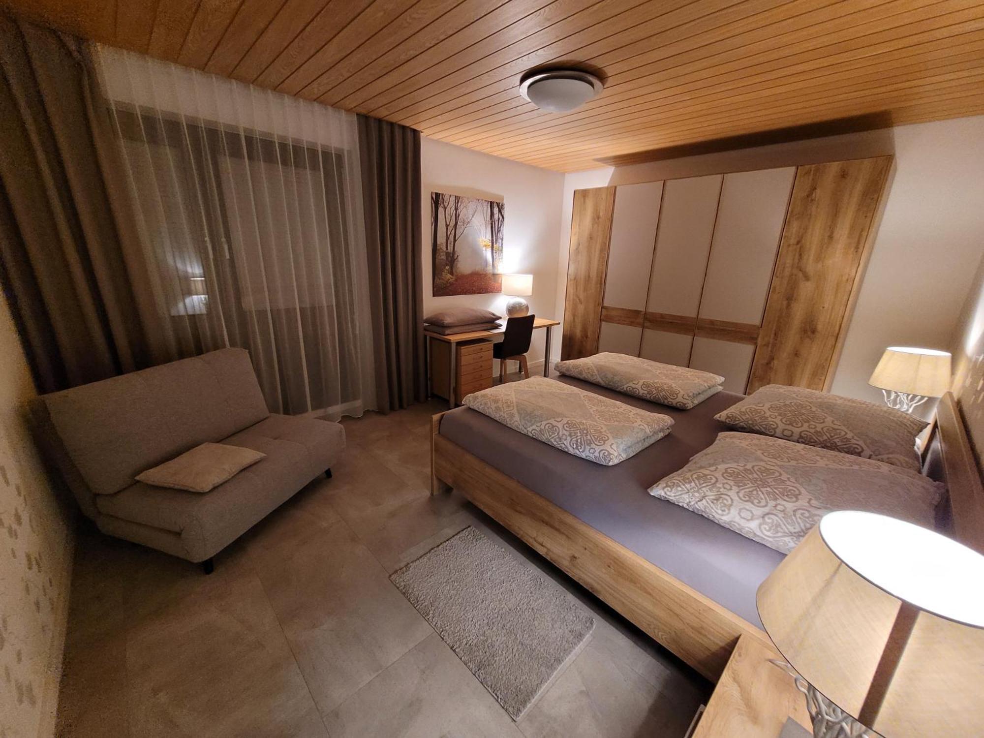 Komfort-Ferienwohnung Auf Der Eulenburg Grafengehaig Екстериор снимка